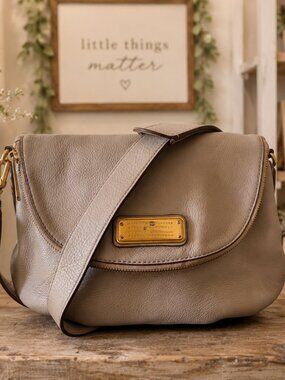 Marc Jacobs Classic Q Natasha Tan Leather Crossbody Bag